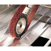 Courroies de traitement des surfaces Scotch-Brite R.M.G. Prévention