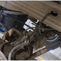 2-Piece  Brake Caliper Hanger Set R.M.G. Prévention