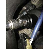 Douille pour filtre &agrave; carburant Cummins 6,7 L - 28 mm R.M.G. Prévention