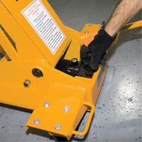 Yellow Jackit Transmission Jack, 2.2 Ton(s) Lifting Capacity R.M.G. Prévention