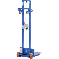 Empileur &agrave; plateforme, M&eacute;canisme Treuil manuel, Capacit&eacute; de 400 lb, Levage max de 58" R.M.G. Prévention