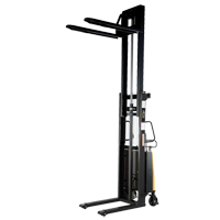 Gerbeur pour chariot &eacute;l&eacute;vateur, Fonctionnement &eacute;lectrique, Capacit&eacute; 2000 lb, Lev&eacute;e max 118" R.M.G. Prévention