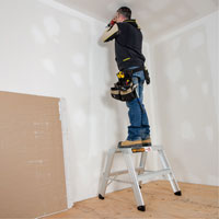 Poste de travail chevalet de sciage portatif, Cadre Aluminium, 12-1/4" p x 24" h R.M.G. Prévention