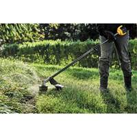 Max* Cordless Brushless Attachment-Capable String Trimmer, 17", Battery Powered, 60 V R.M.G. Prévention