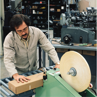 Rubans adh&eacute;sifs opaques 8934 Tartan, &eacute;paisseur 4 mils, 12 mm (1/2") x 55 m (180')  R.M.G. Prévention