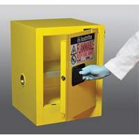 Armoire de s&eacute;curit&eacute; de comptoir pour produits inflammables EX Sure-Grip, 4 gal., 1 Porte(s), 17" La x 22" h x 17" p R.M.G. Prévention
