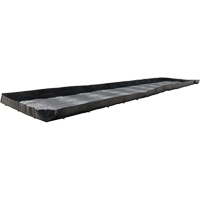Berme pour r&eacute;servoir de fracturation, Capacit&eacute; 3740 gal. US, 50' la x 10' lo x 12" h, Support en L R.M.G. Prévention