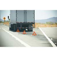 Ensemble de r&eacute;flecteurs triangulaires R.M.G. Prévention