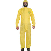 Microchem&reg; Medium-Duty Disposable Coveralls, Small, Yellow, Polypropylene R.M.G. Prévention