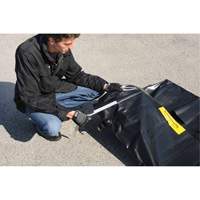 Ultra-275 Containment Sump&reg; Flexible Fuel Tank Container without Drain, 102" L x 48" W, 400 US gal. Capacity R.M.G. Prévention