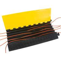 Protecteur de c&acirc;bles en polyur&eacute;thane, 5 canaux, 35,43" lo x 19,69" la x 2" h R.M.G. Prévention