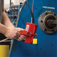 Velocity Plus Safety Lockout Padlock, Orange, Keyed Alike, Aluminum, 1-1/2" Width R.M.G. Prévention