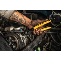 PITBULL Dipped Handle Lineman's Pliers R.M.G. Prévention