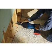 Scie alternative avec poign&eacute;e en D (outil seulement), 18 V, Lithium-ion Bloc-pile, 2700 coups/min R.M.G. Prévention